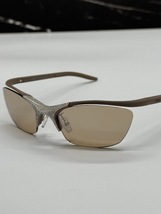 NEW FENDI FE40176U 46G LIMITED EDITION SUNGLASSES BEIGE WOMEN EYEWEAR FENDI main image 11